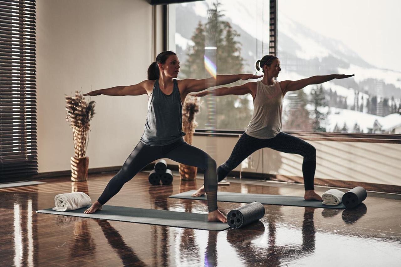 A-Rosa Ifen Hotel Kleinwalsertal Hirschegg (Vorarlberg) Exterior foto 3D rendering of a yoga scene
