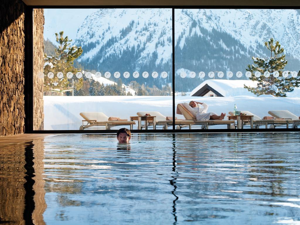 A-Rosa Ifen Hotel Kleinwalsertal Hirschegg (Vorarlberg) Exterior foto The spa at The Lodge at Blue Sky