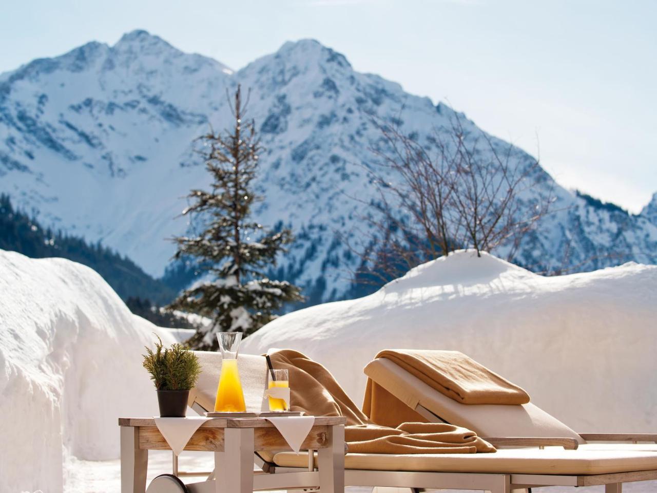 A-Rosa Ifen Hotel Kleinwalsertal Hirschegg (Vorarlberg) Exterior foto The 7132 Summit